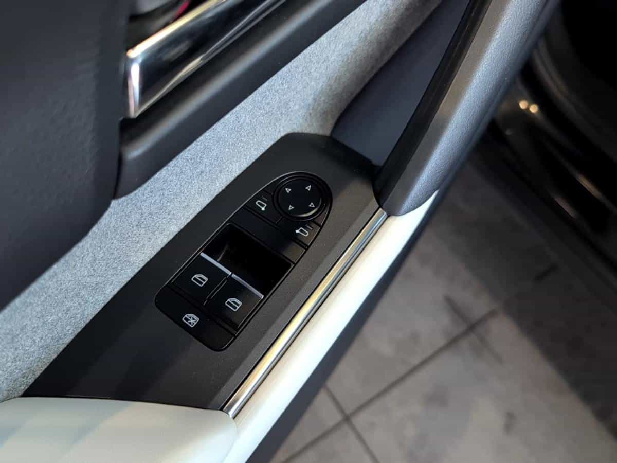 2022 Mazda MX-30 EV Gs Ta - Image 13