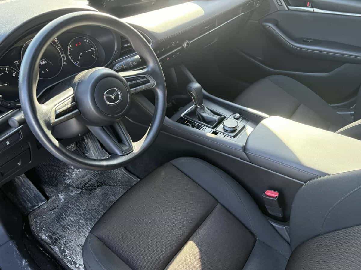 2022 Mazda MAZDA3 SPORT Gx Ta Ba - Image 4