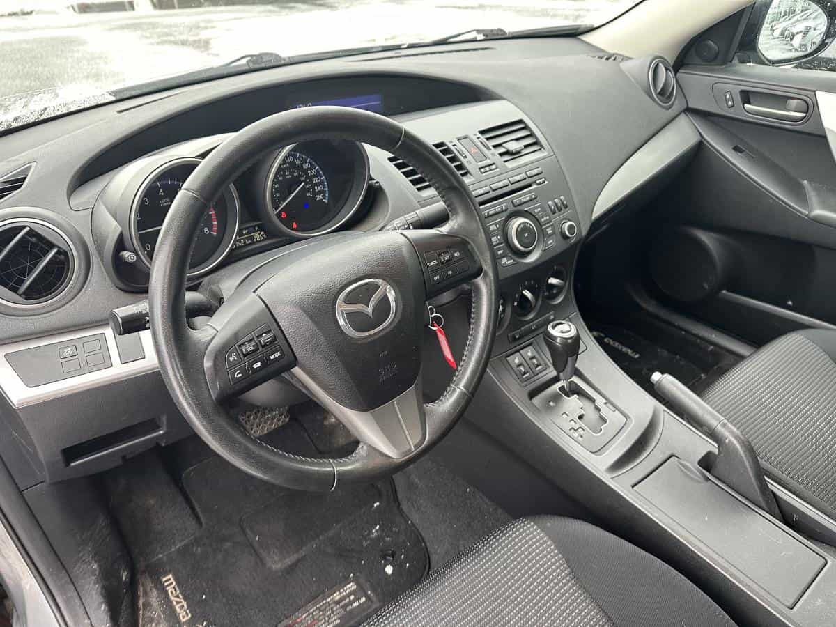 2012 Mazda Mazda3 Gs-Sky - Image 4