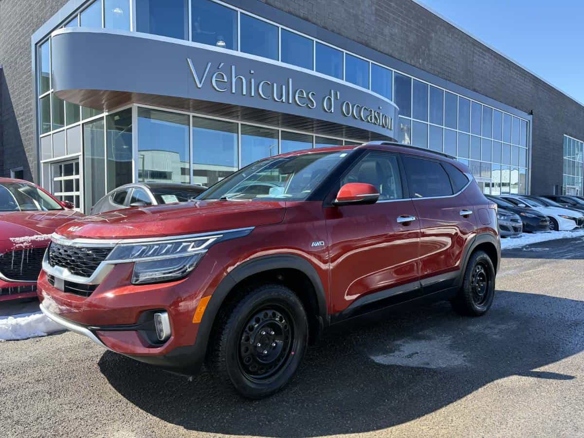 Image 1 Kia Seltos SX Turbo TI avec intérieur noir 2023