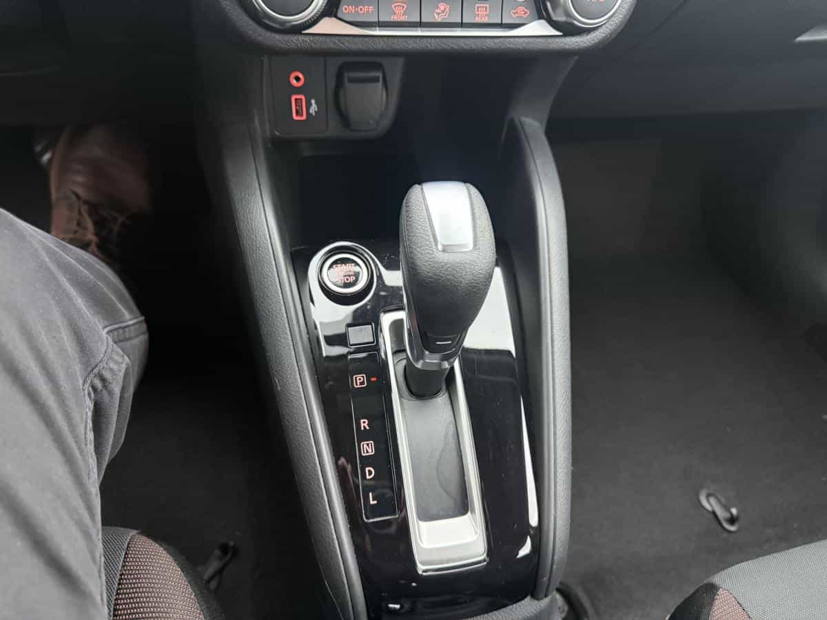 2022 Nissan Versa Sr Cvt - Image 16