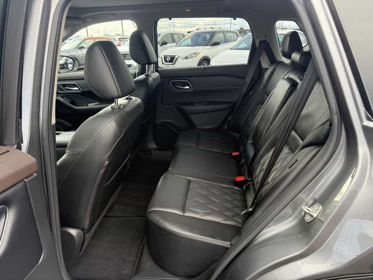 2023 Nissan Rogue Platine TI - Image 10