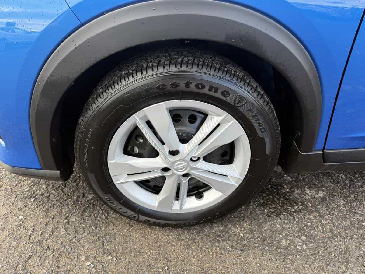 2024 Nissan Kicks S Ta - Image 9