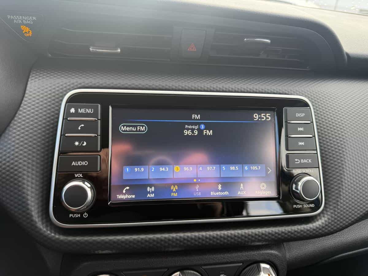 2024 Nissan Kicks S Ta - Image 15