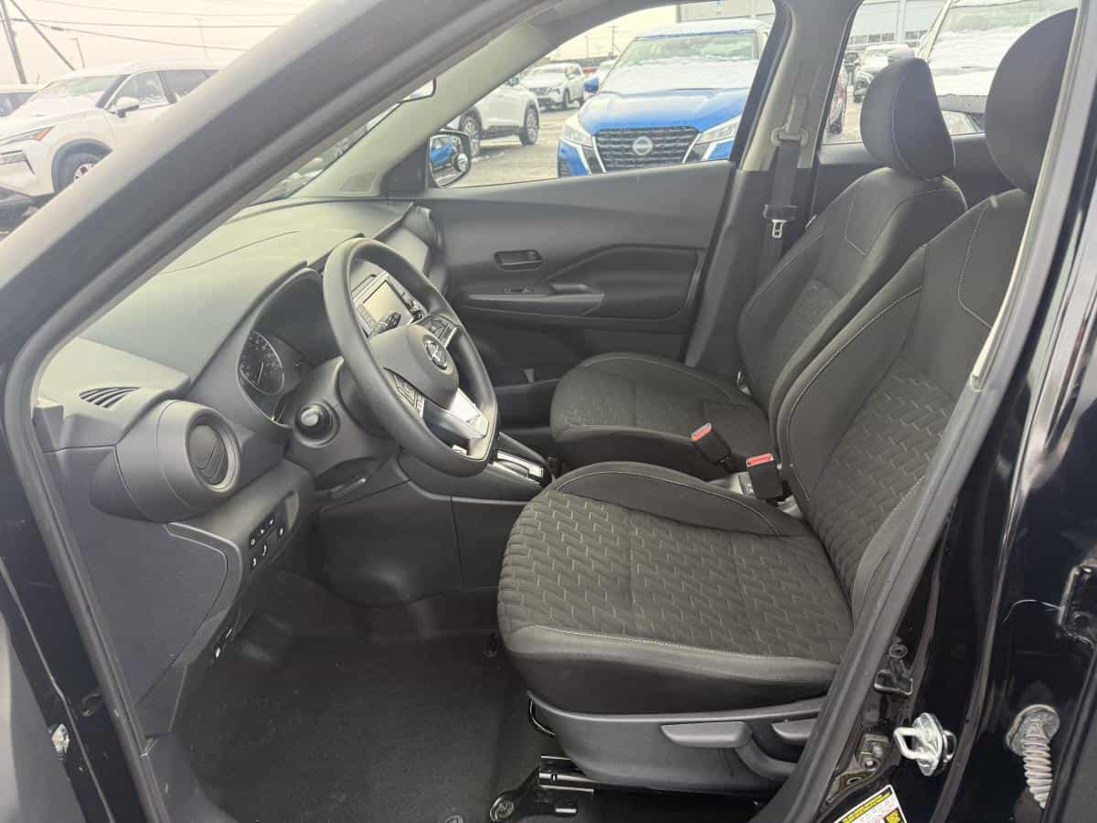 2021 Nissan Kicks S Ta - Image 10