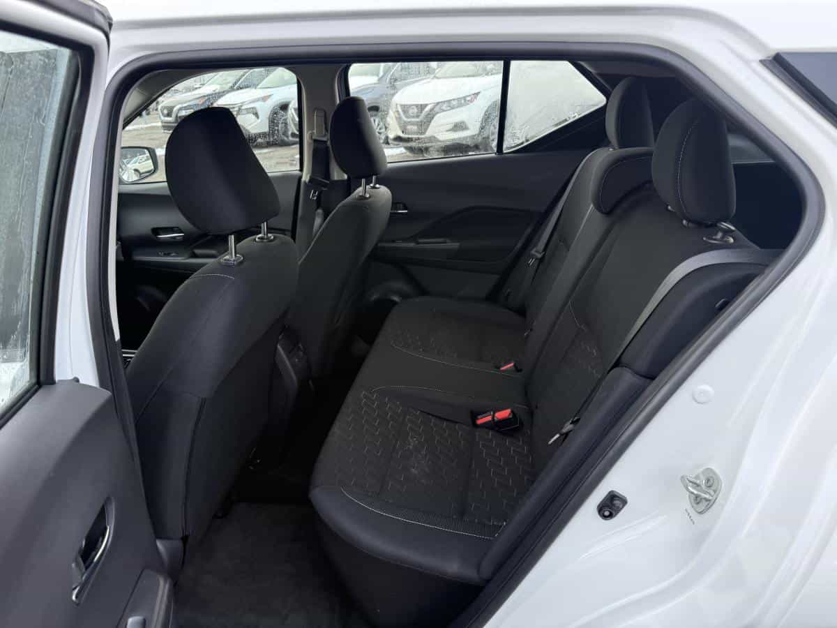 2023 Nissan Kicks Sv Ta - Image 12