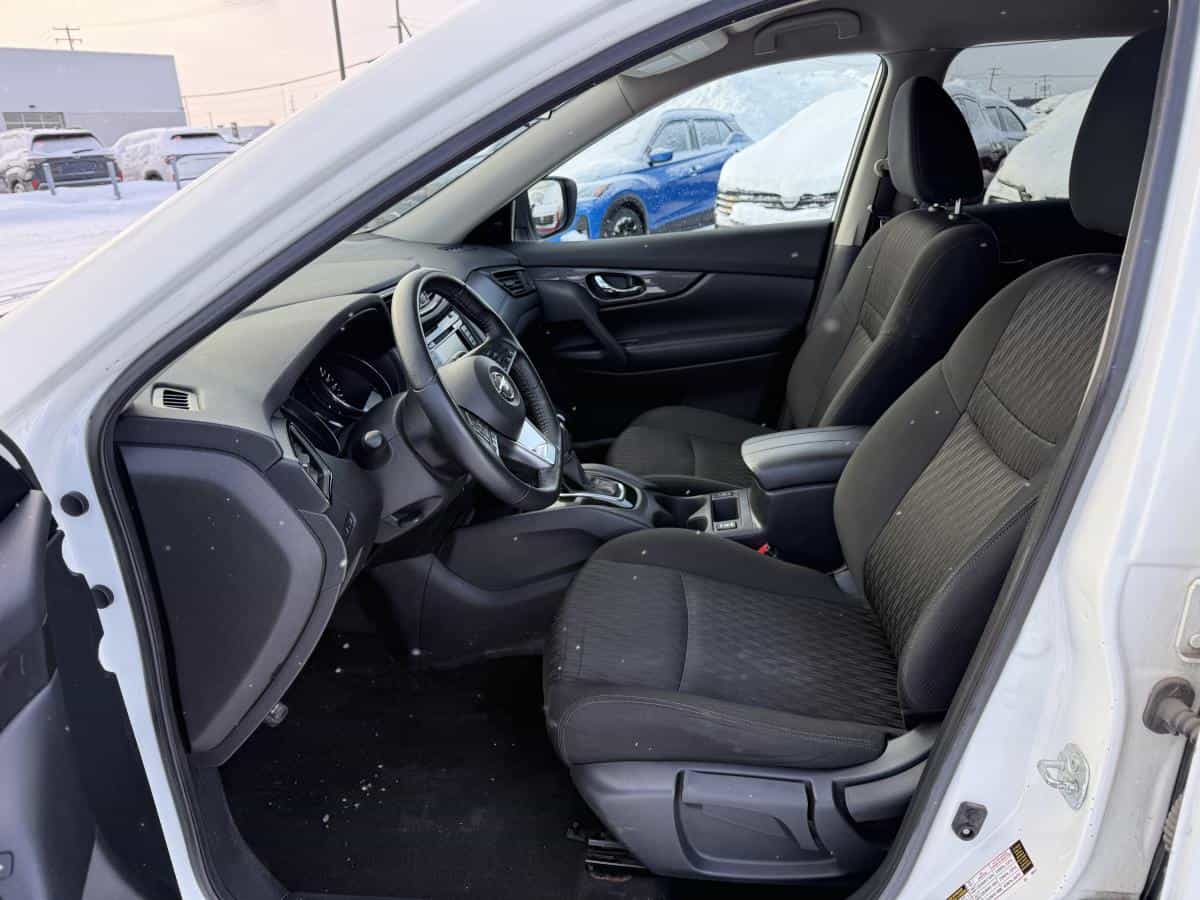 2020 Nissan Rogue S Ta - Image 9