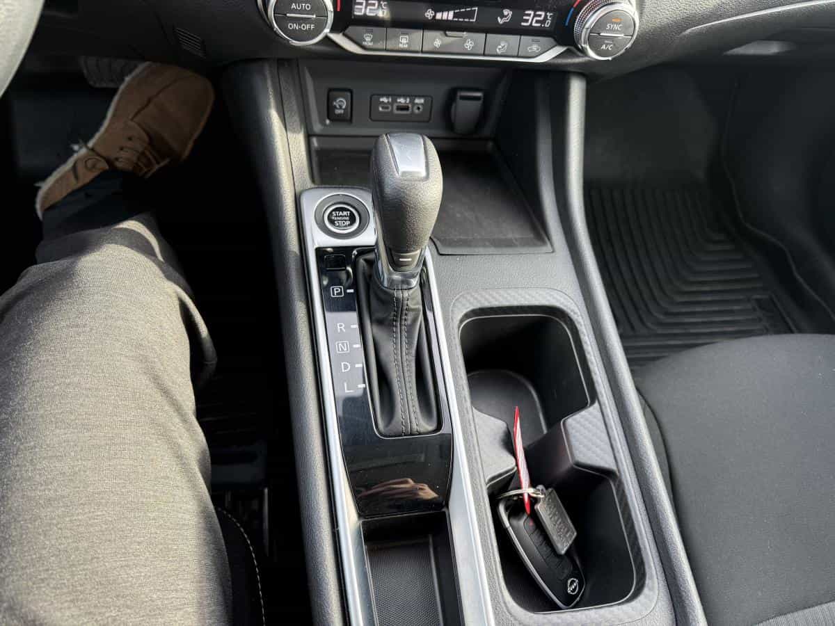 2024 Nissan Sentra Sv Cvt - Image 17