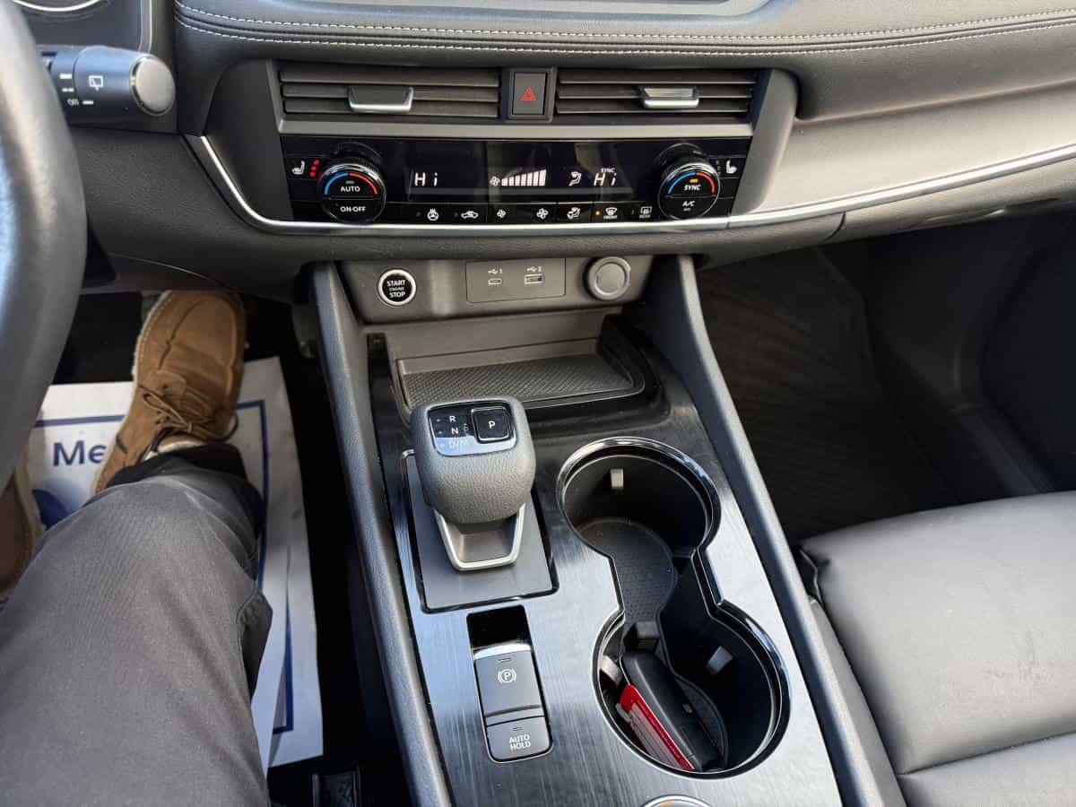 2023 Nissan Rogue SV Édition de minuit TI - Image 16