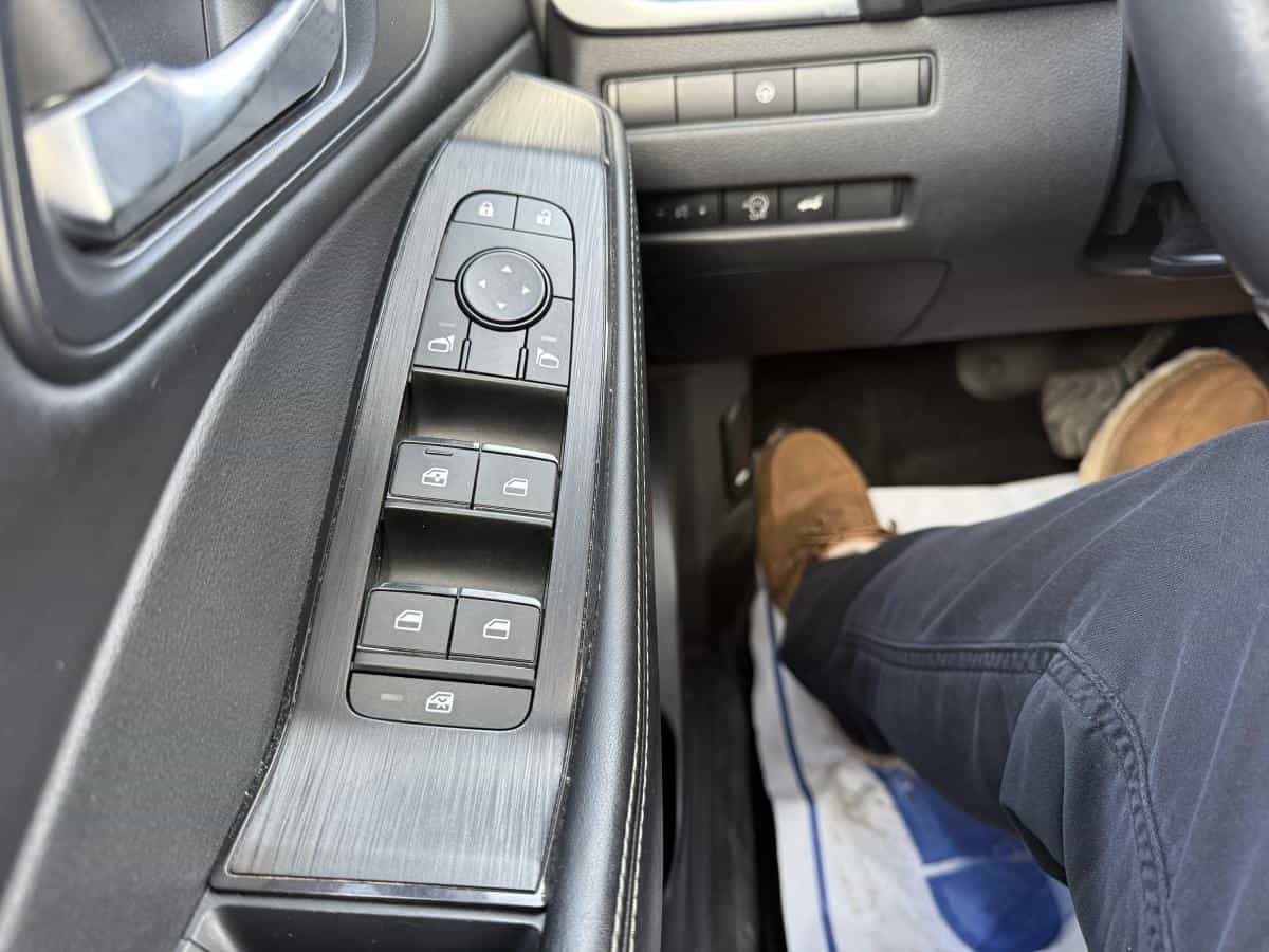 2023 Nissan Rogue SV Édition de minuit TI - Image 18