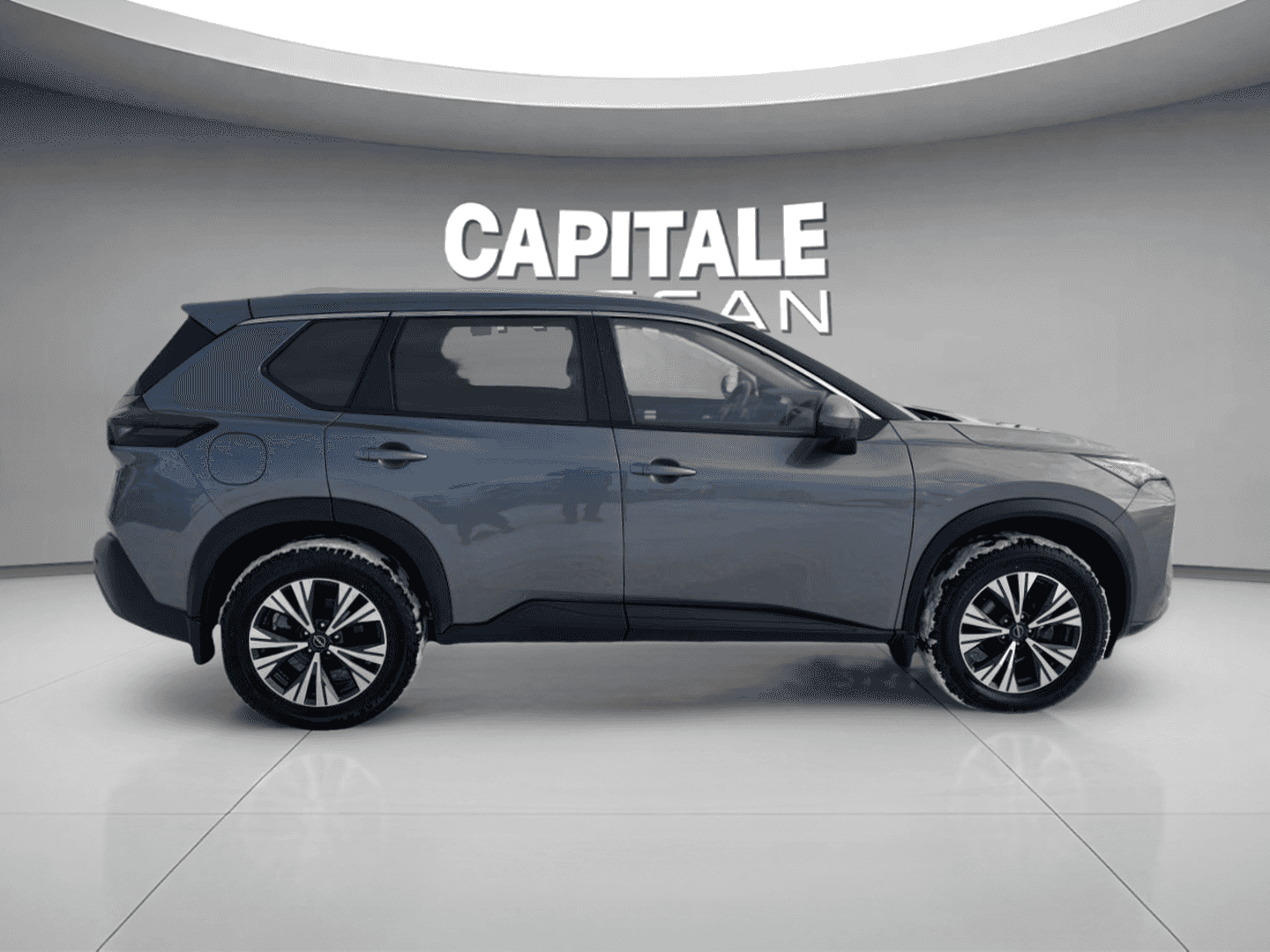 2023 Nissan Rogue SV TI avec ensemble toit ouvrant - Image 7