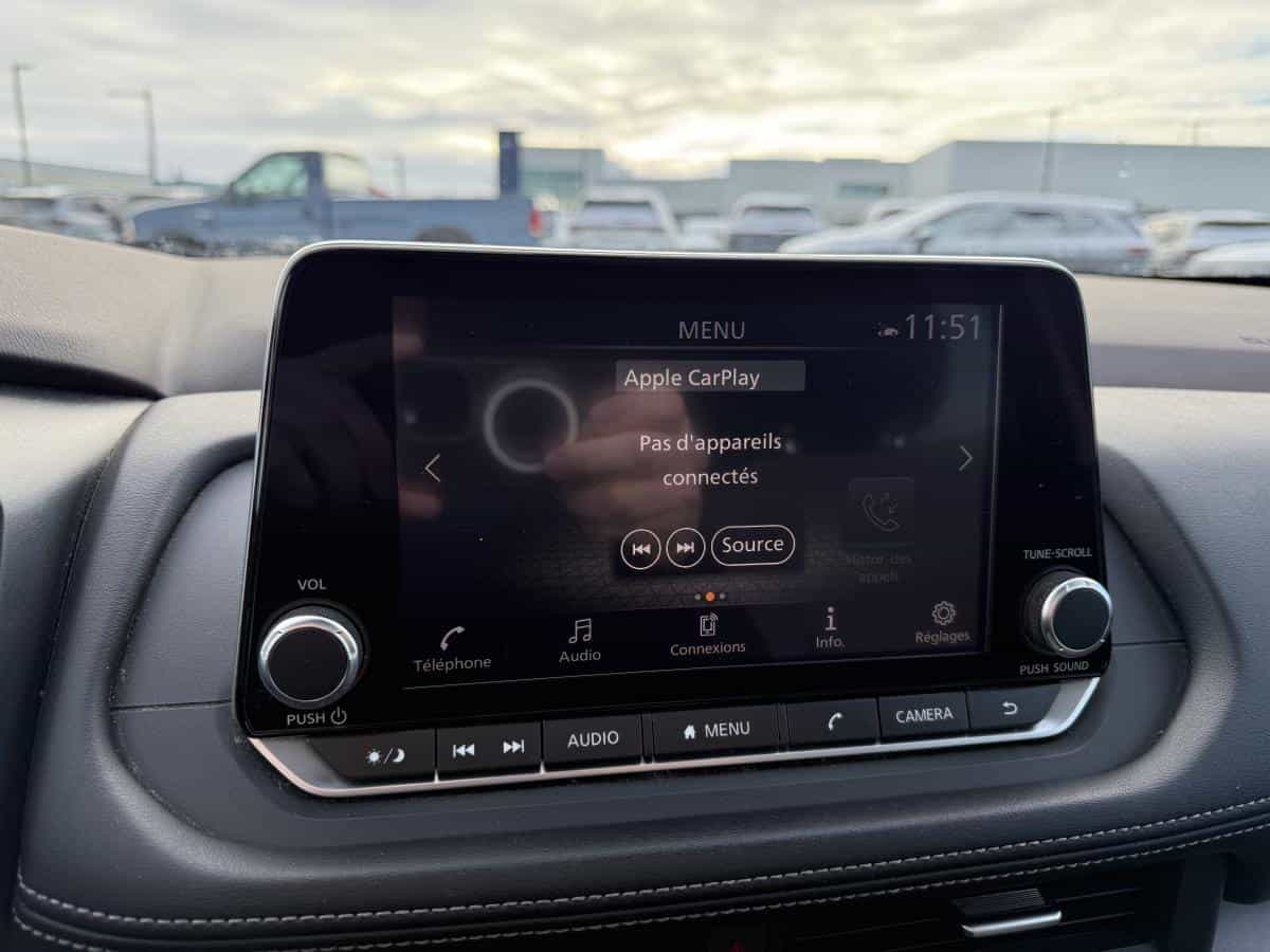 2023 Nissan Rogue SV TI avec ensemble toit ouvrant - Image 16