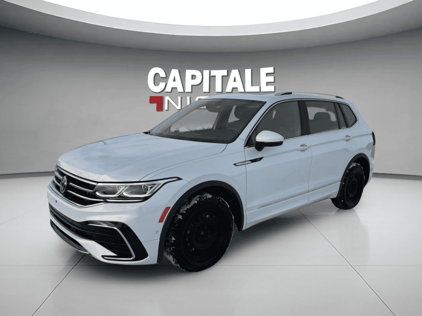 2022 Volkswagen Tiguan Highline R-Line 4MOTION - Image 1