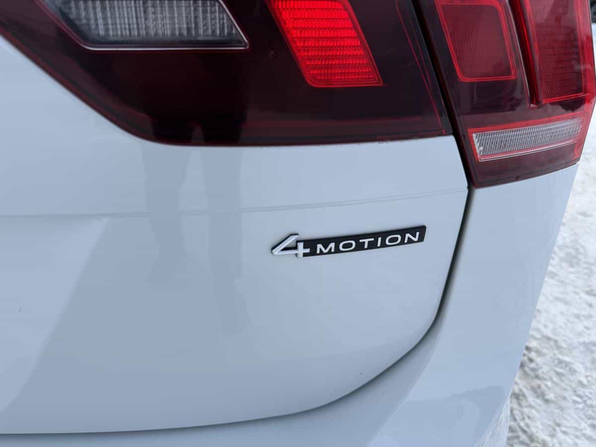 2022 Volkswagen Tiguan Highline R-Line 4MOTION - Image 5