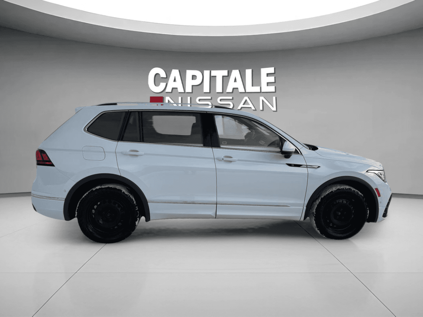 2022 Volkswagen Tiguan Highline R-Line 4MOTION - Image 7