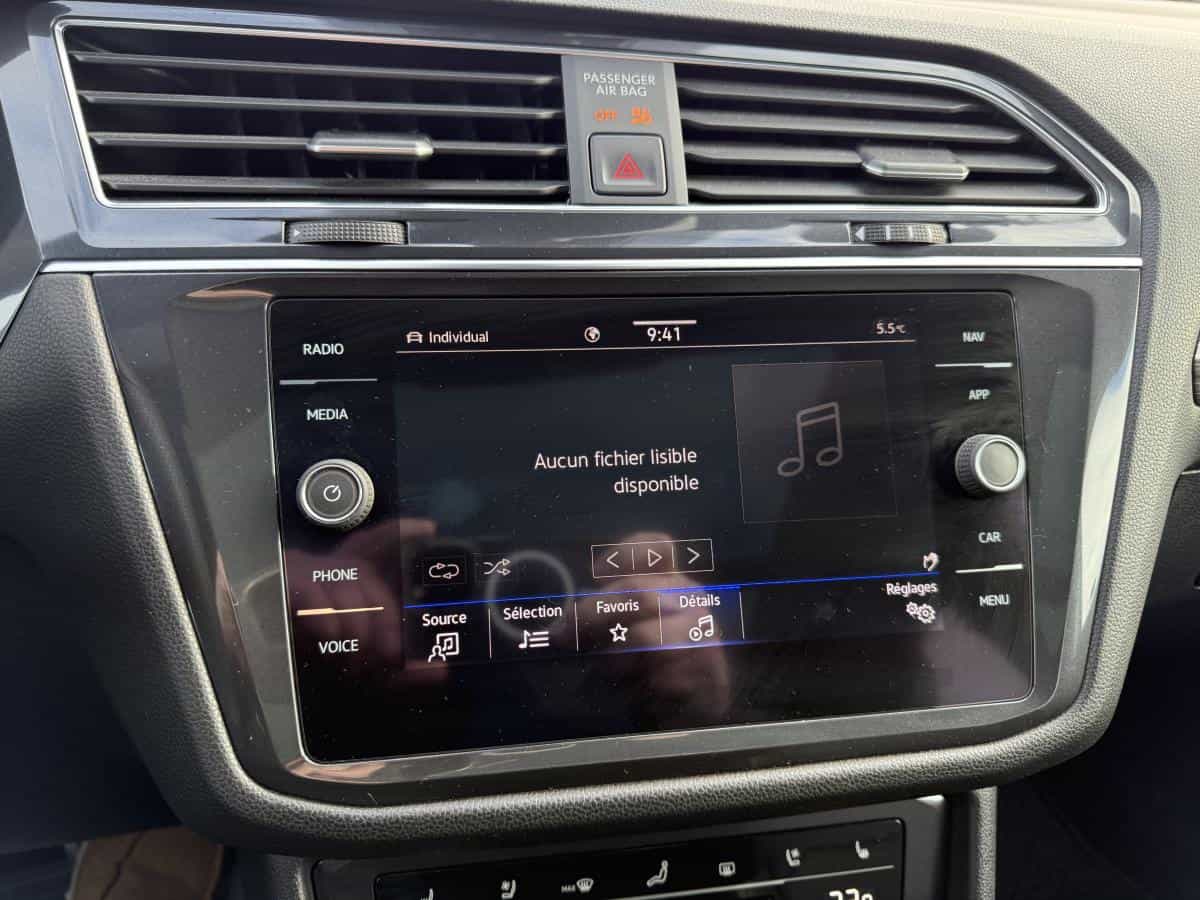 2022 Volkswagen Tiguan Highline R-Line 4MOTION - Image 18