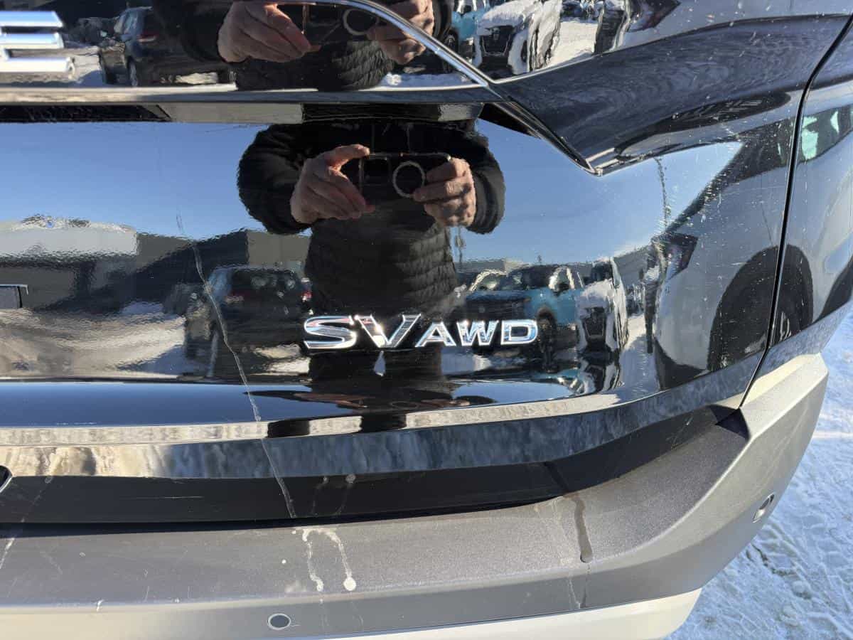 2023 Nissan Rogue SV TI avec ensemble toit ouvrant - Image 5