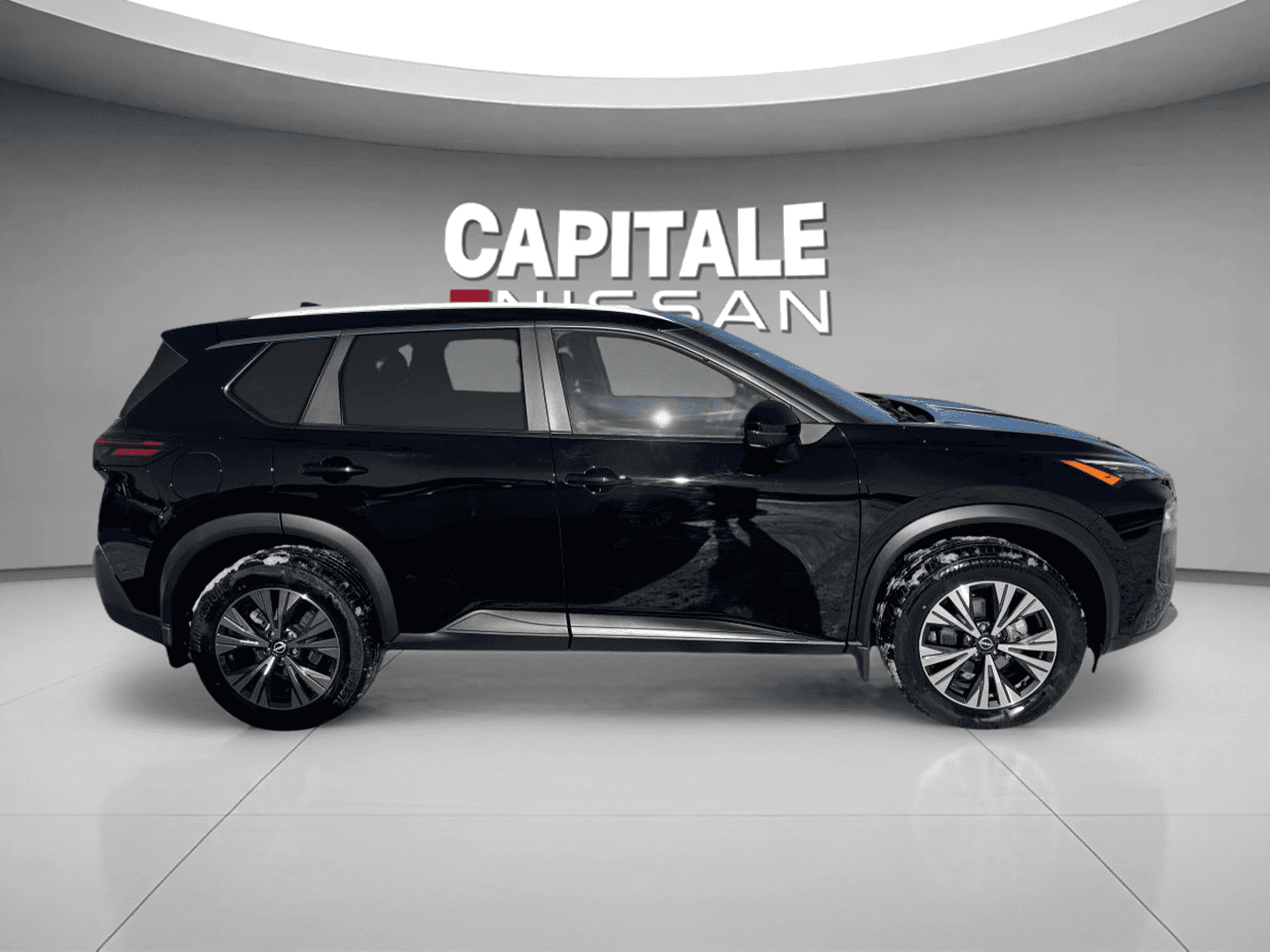 2023 Nissan Rogue SV TI avec ensemble toit ouvrant - Image 7