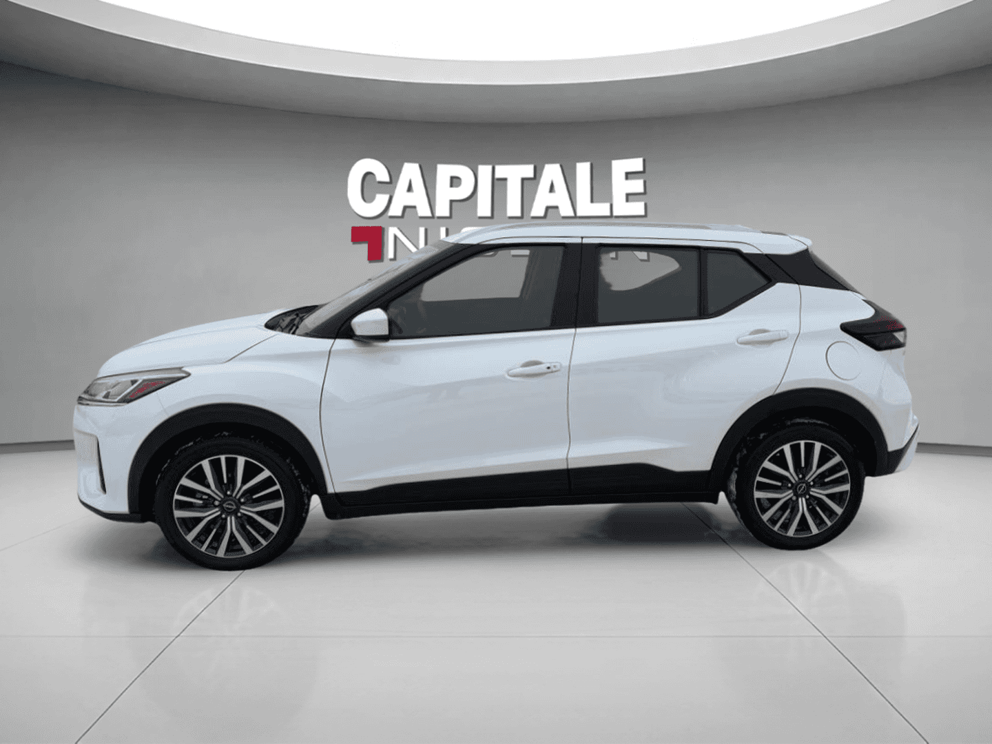 2023 Nissan Kicks Sv Ta - Image 2
