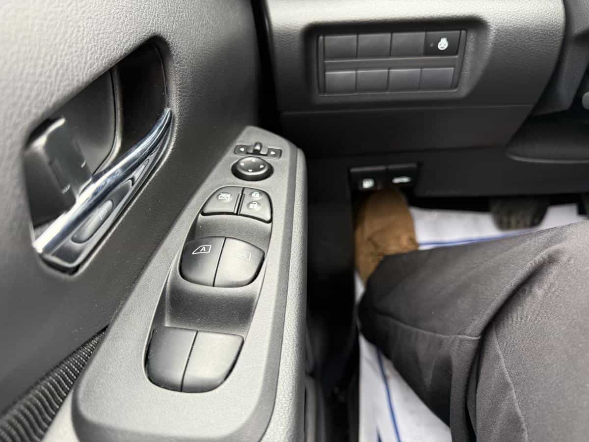 2024 Nissan Kicks Sv Ta - Image 19