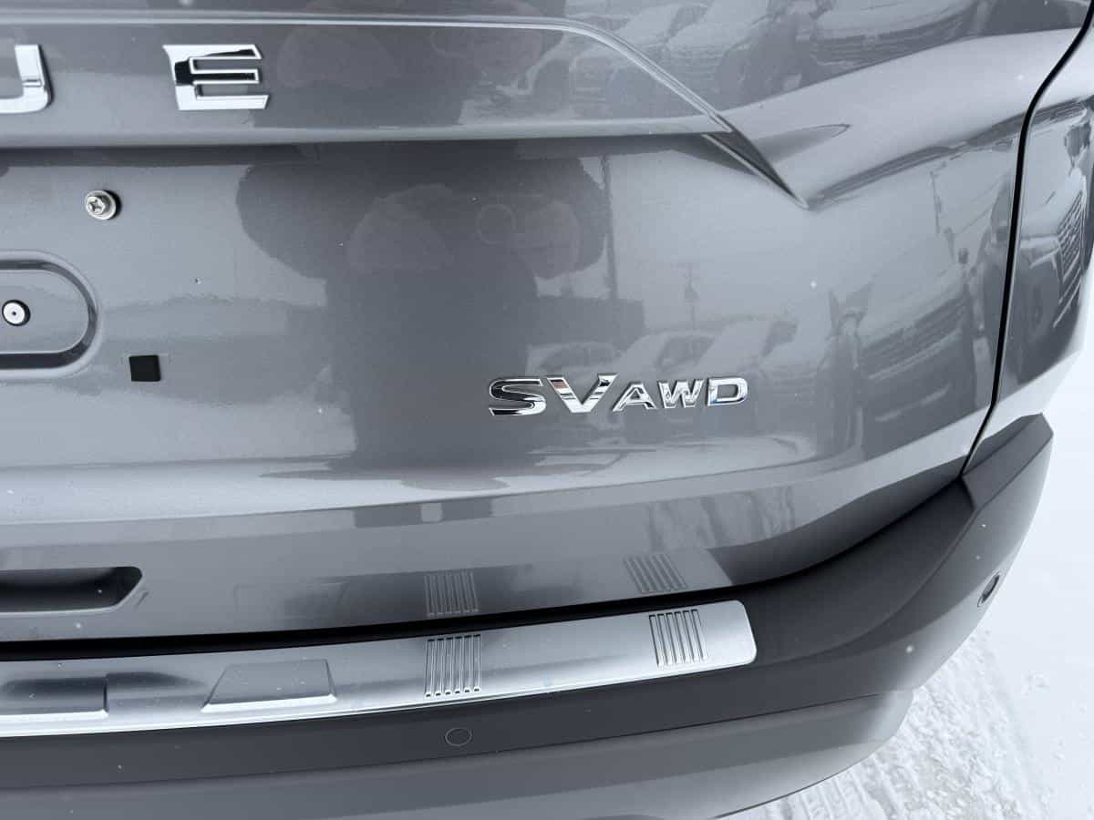 2023 Nissan Rogue SV TI avec ensemble toit ouvrant - Image 5