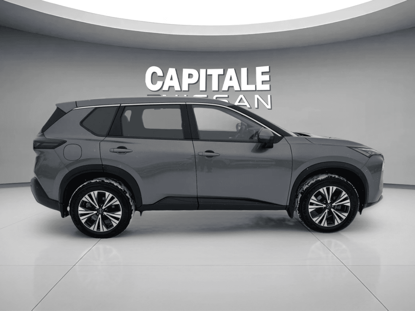 2023 Nissan Rogue SV TI avec ensemble toit ouvrant - Image 7