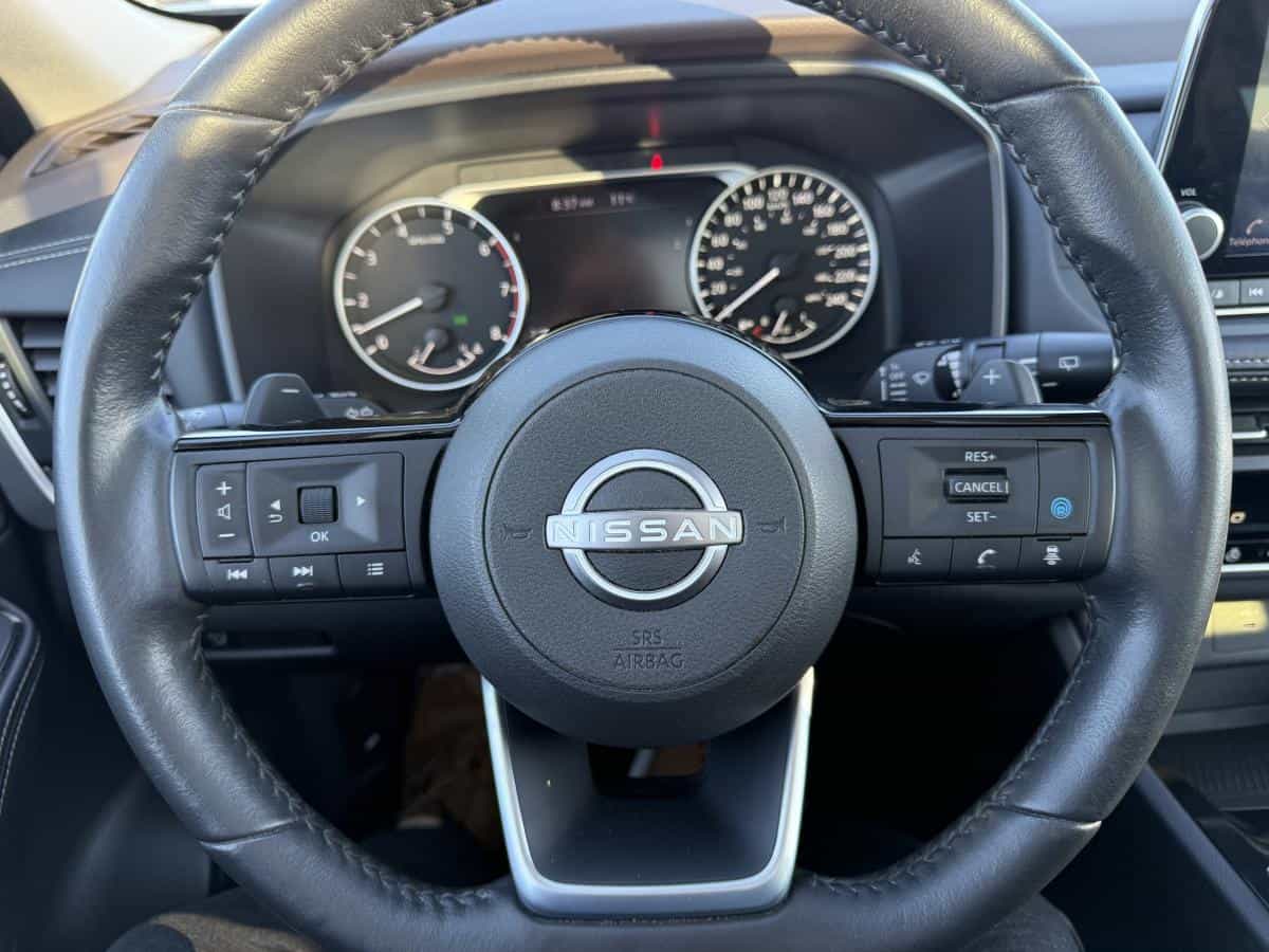 2023 Nissan Rogue SV TI avec ensemble toit ouvrant - Image 23