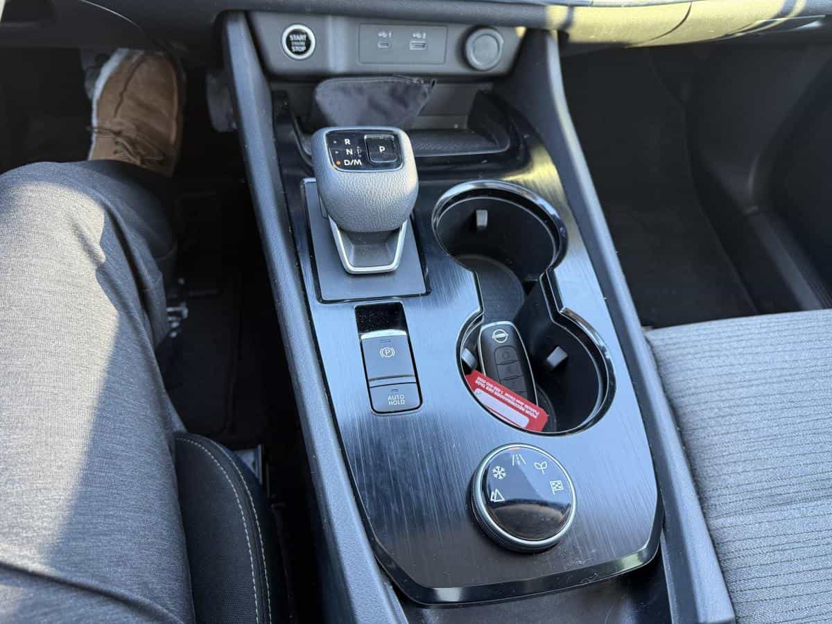 2023 Nissan Rogue SV TI avec ensemble toit ouvrant - Image 19