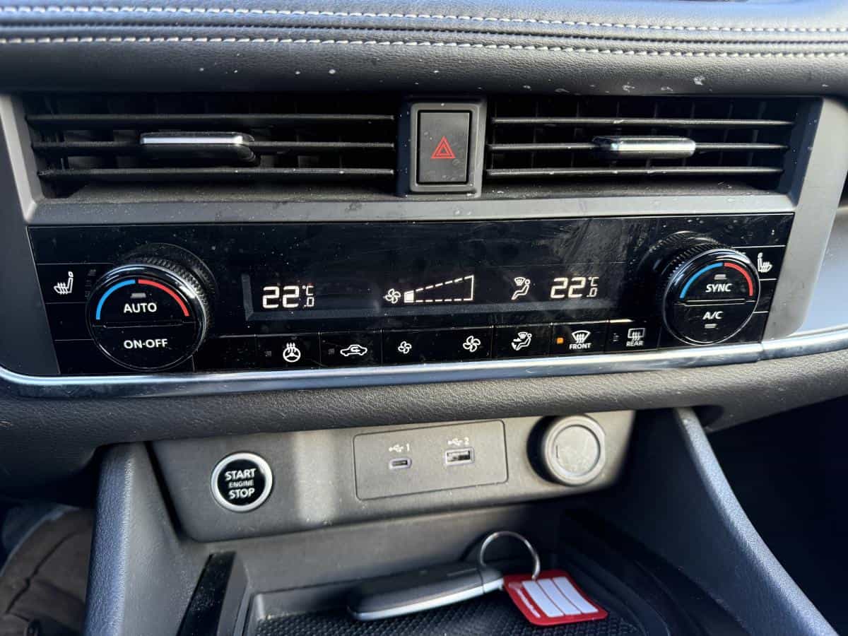 2023 Nissan Rogue S Ti - Image 16