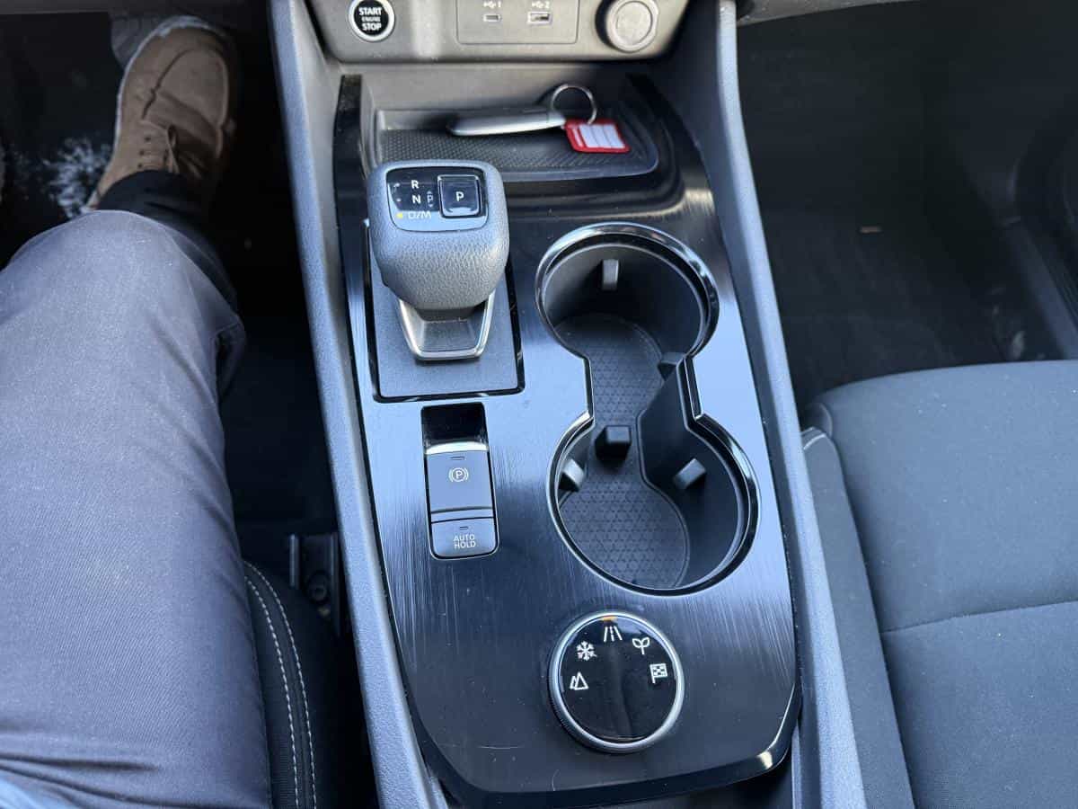 2023 Nissan Rogue S Ti - Image 17