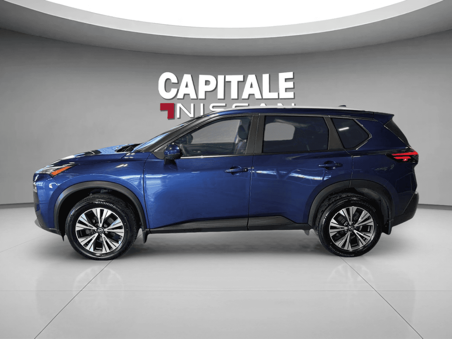 2022 Nissan Rogue Sv Ti - Image 2