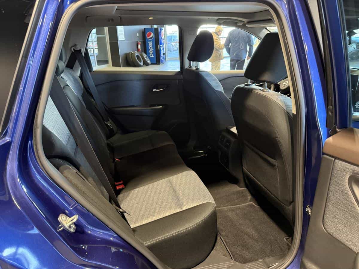 2022 Nissan Rogue Sv Ti - Image 13