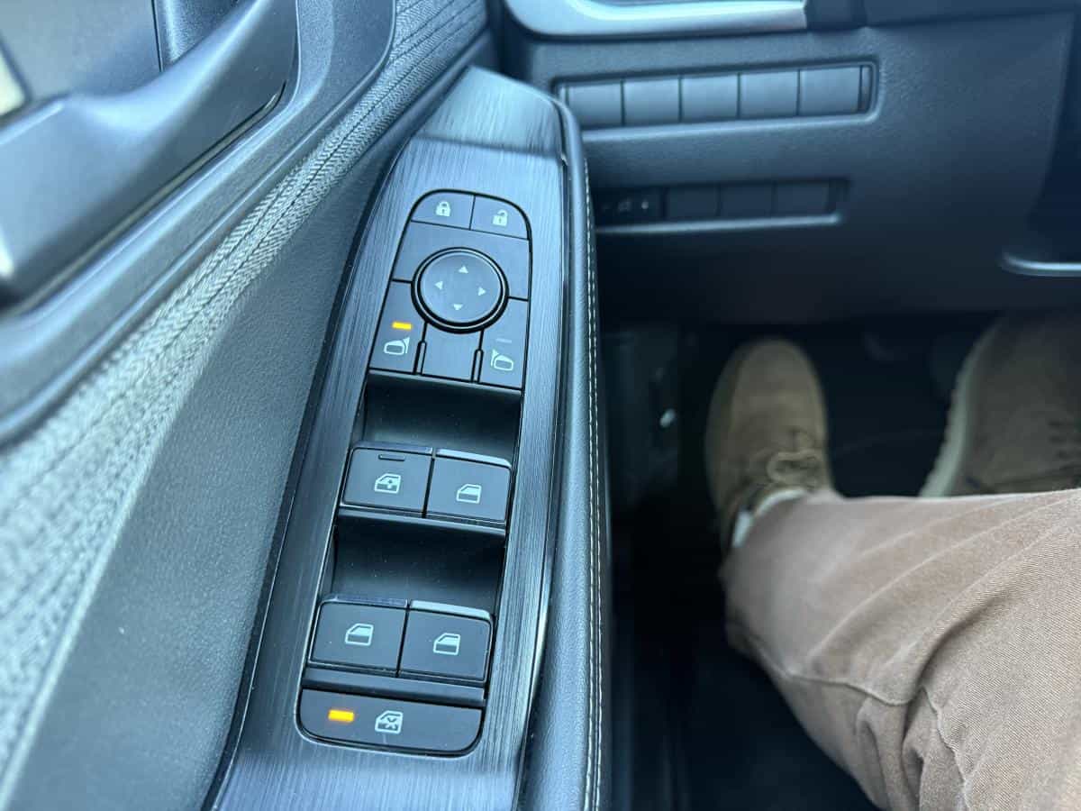 2021 Nissan Rogue S Ti - Image 18