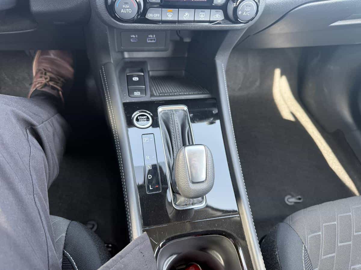 2024 Nissan Kicks Sv Ta - Image 18