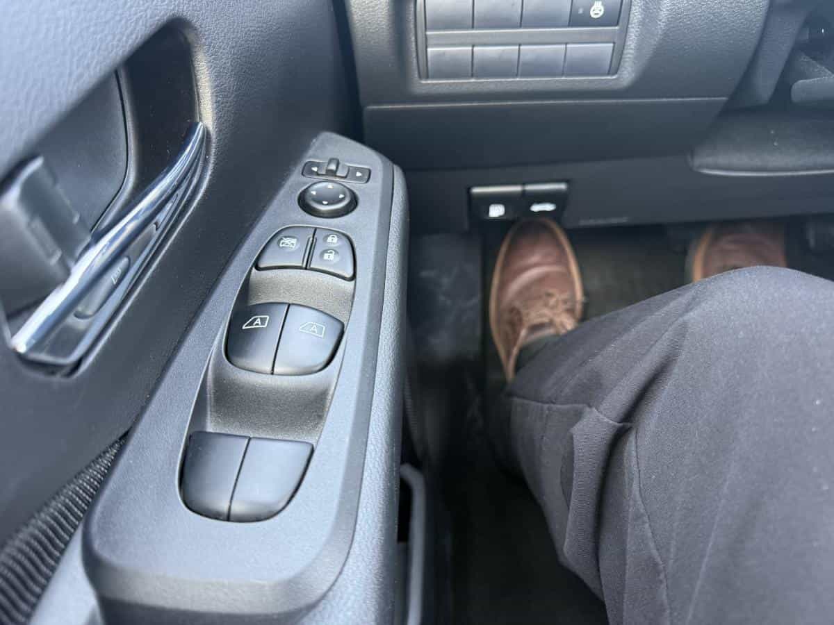 2024 Nissan Kicks Sv Ta - Image 20