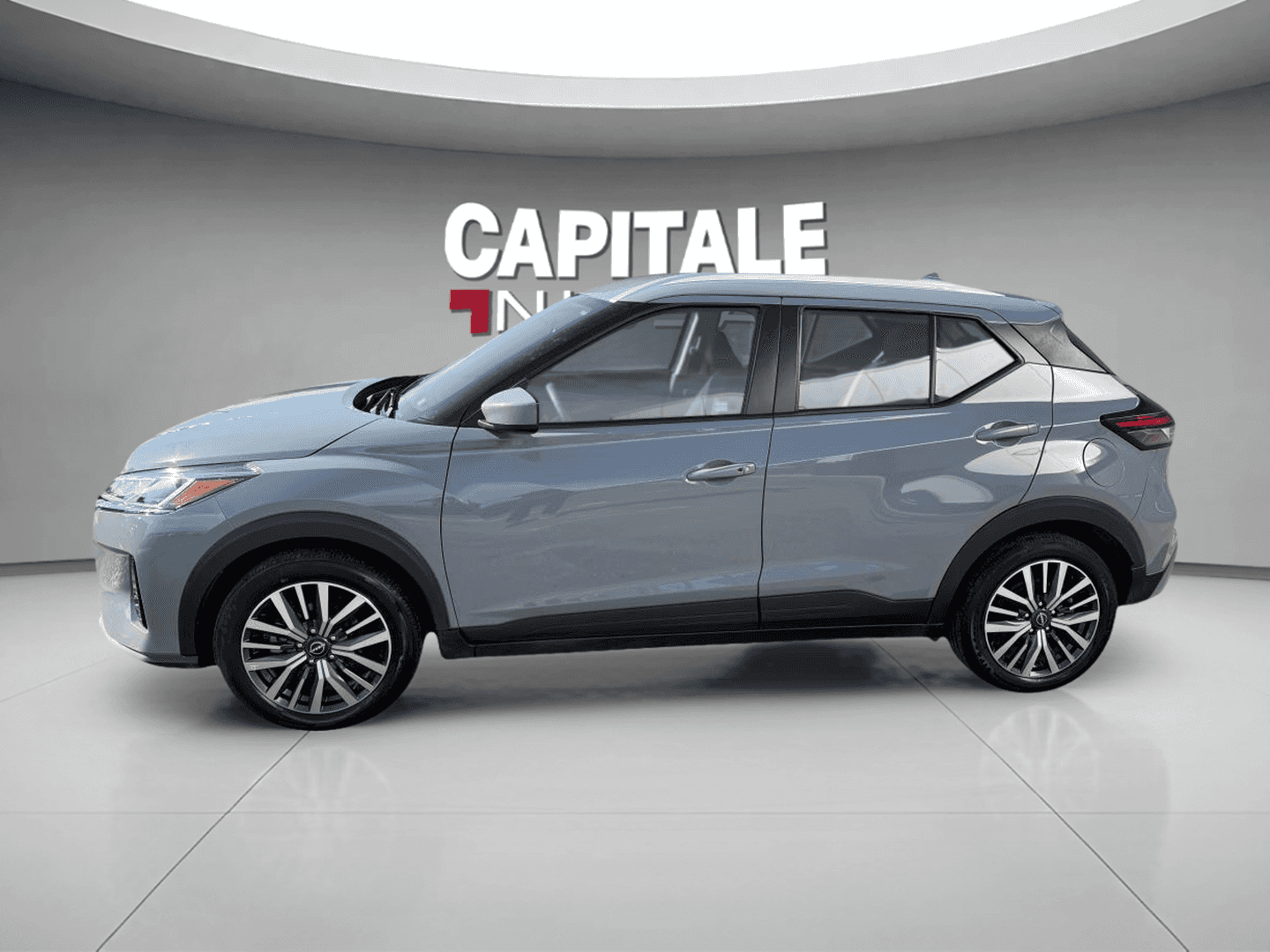 2023 Nissan Kicks Sv Ta - Image 2