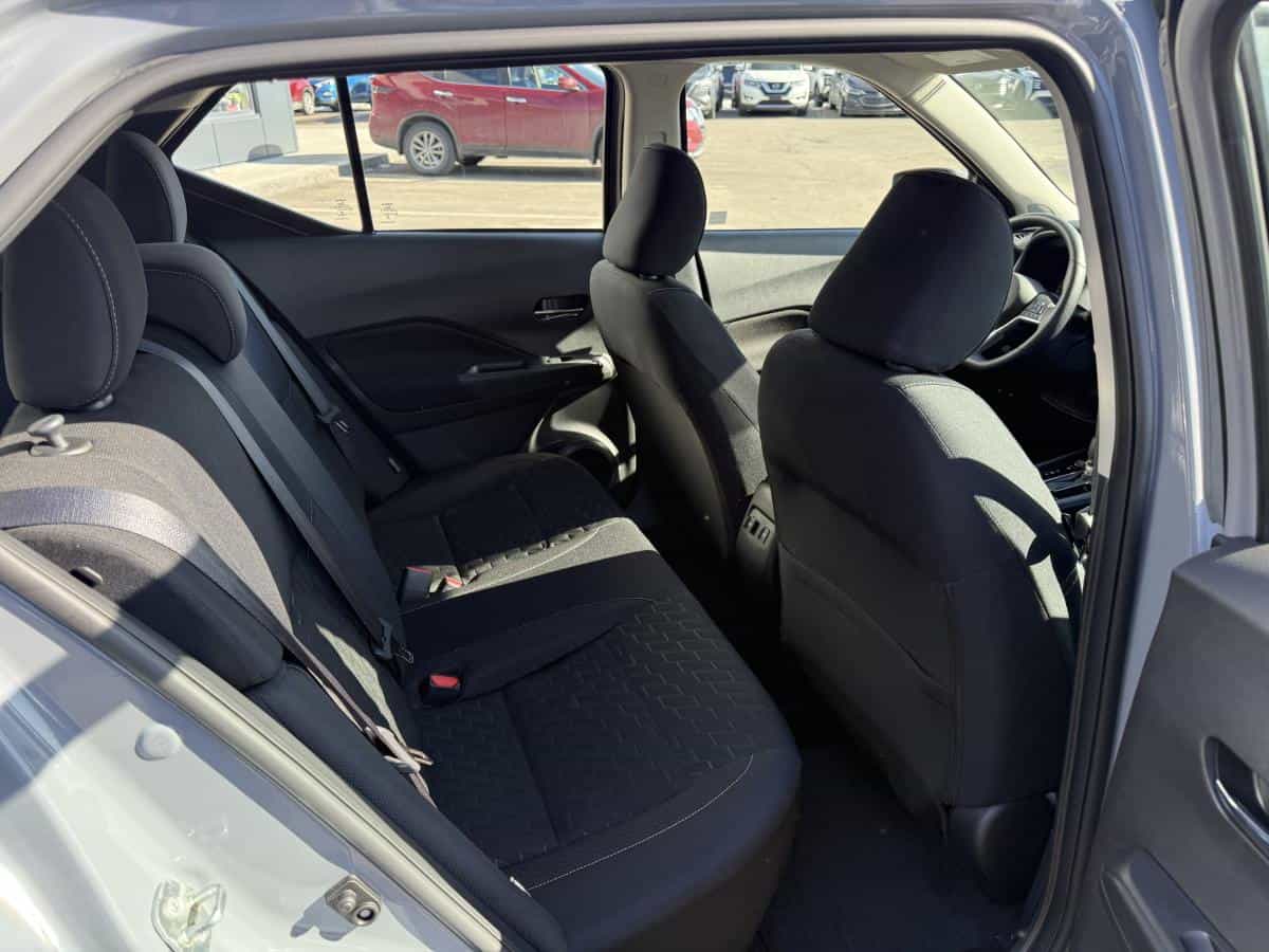 2023 Nissan Kicks Sv Ta - Image 11