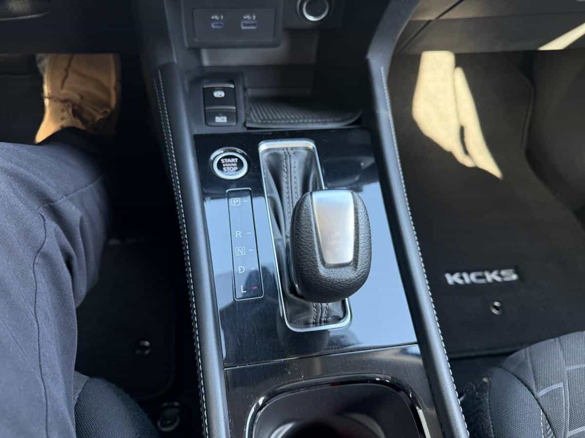 2023 Nissan Kicks Sv Ta - Image 16