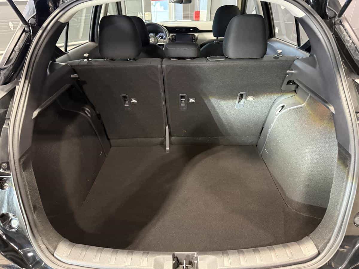 2024 Nissan Kicks Sv Ta - Image 12