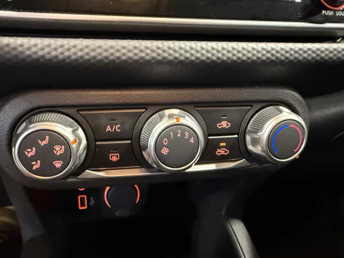 2024 Nissan Kicks S Ta - Image 16