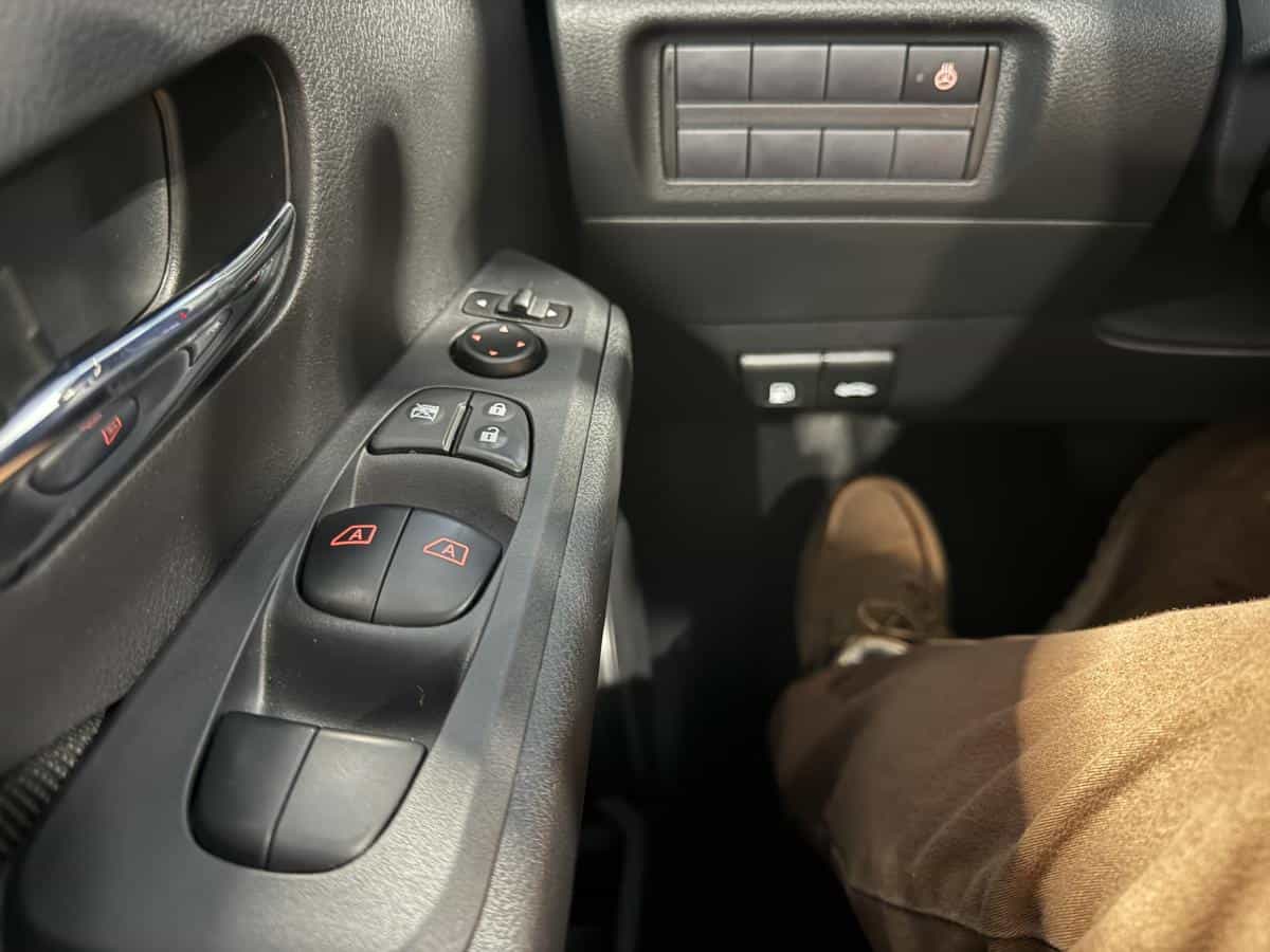 2024 Nissan Kicks Sv Ta - Image 19