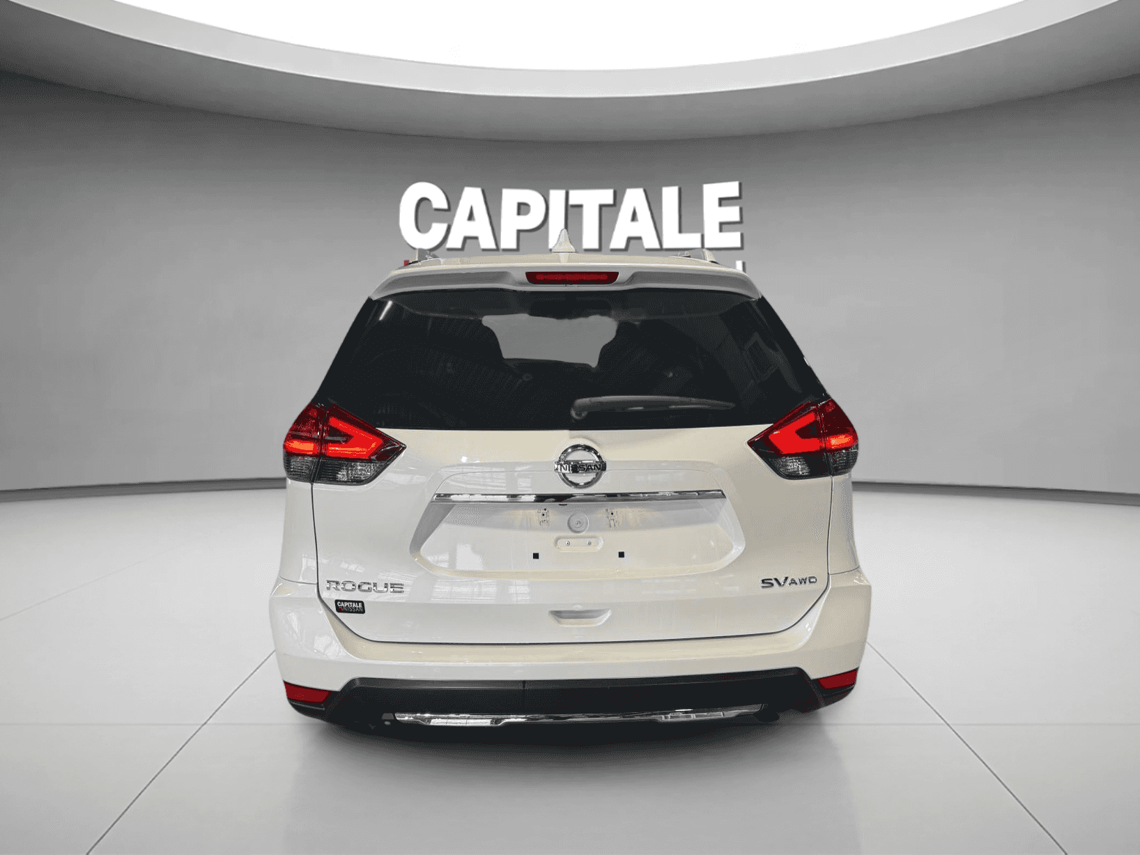 2019 Nissan Rogue S Ti - Image 4