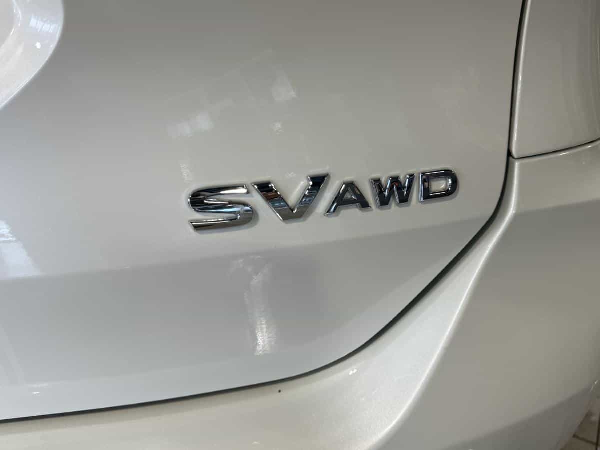 2019 Nissan Rogue S Ti - Image 5