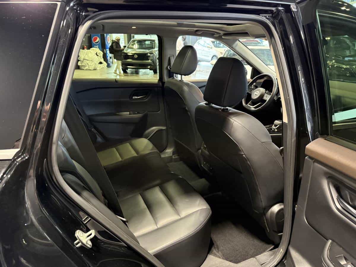 Image 14 Nissan Rogue SV TI avec ensemble toit ouvrant 2023