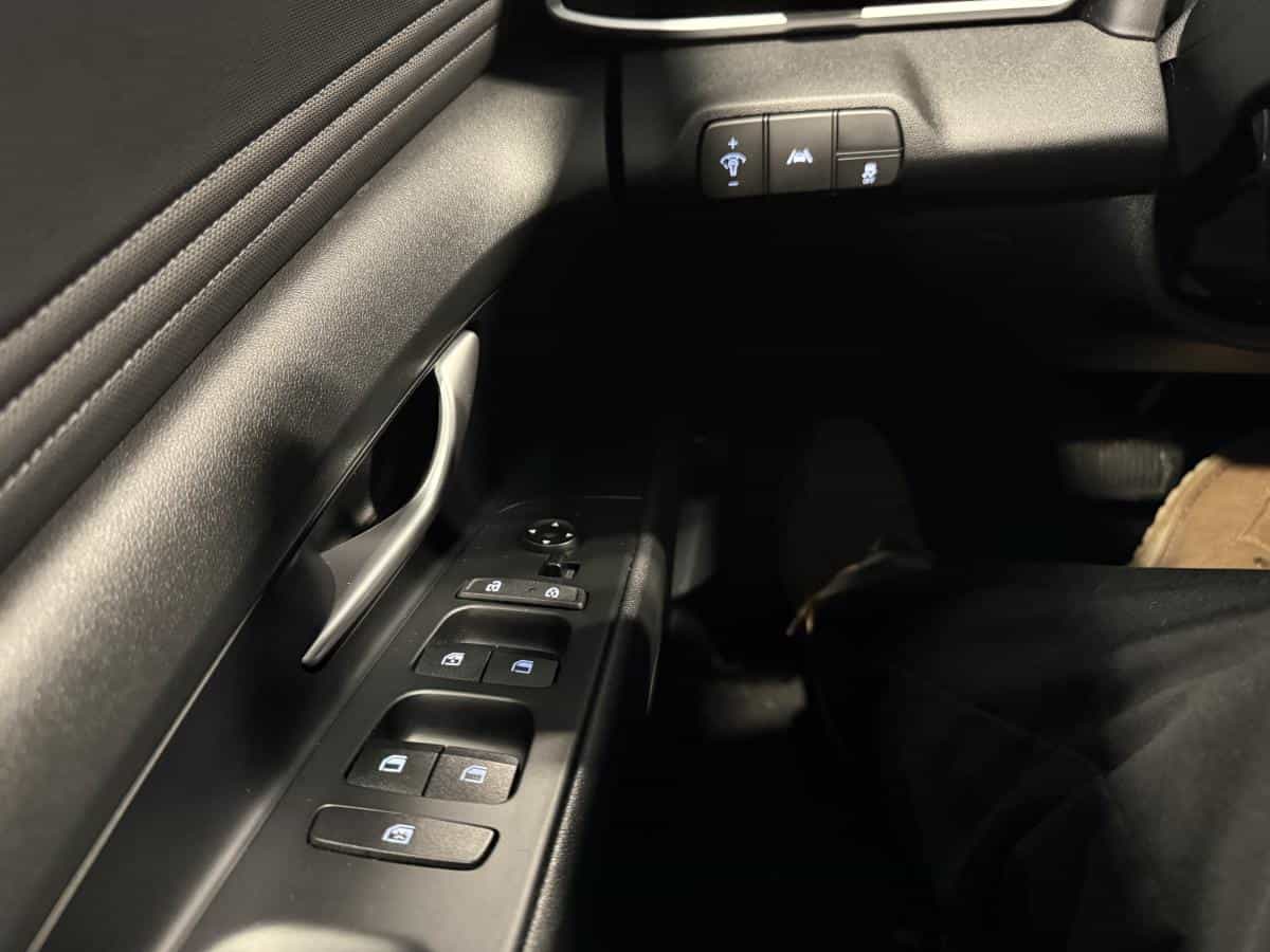 2021 Hyundai Elantra Preferred IVT avec ensemble Soleil et technologie - Image 18