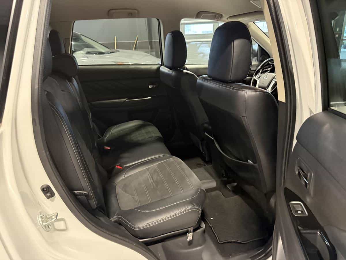 Image 13 Mitsubishi Outlander PHEV Se S-Awc 2018