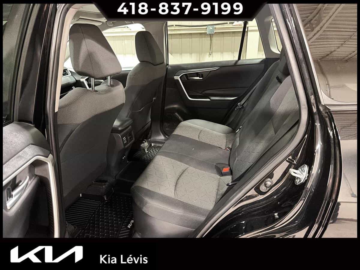 Image 13 Toyota RAV4 Hybrid Hybrid XLE 2023