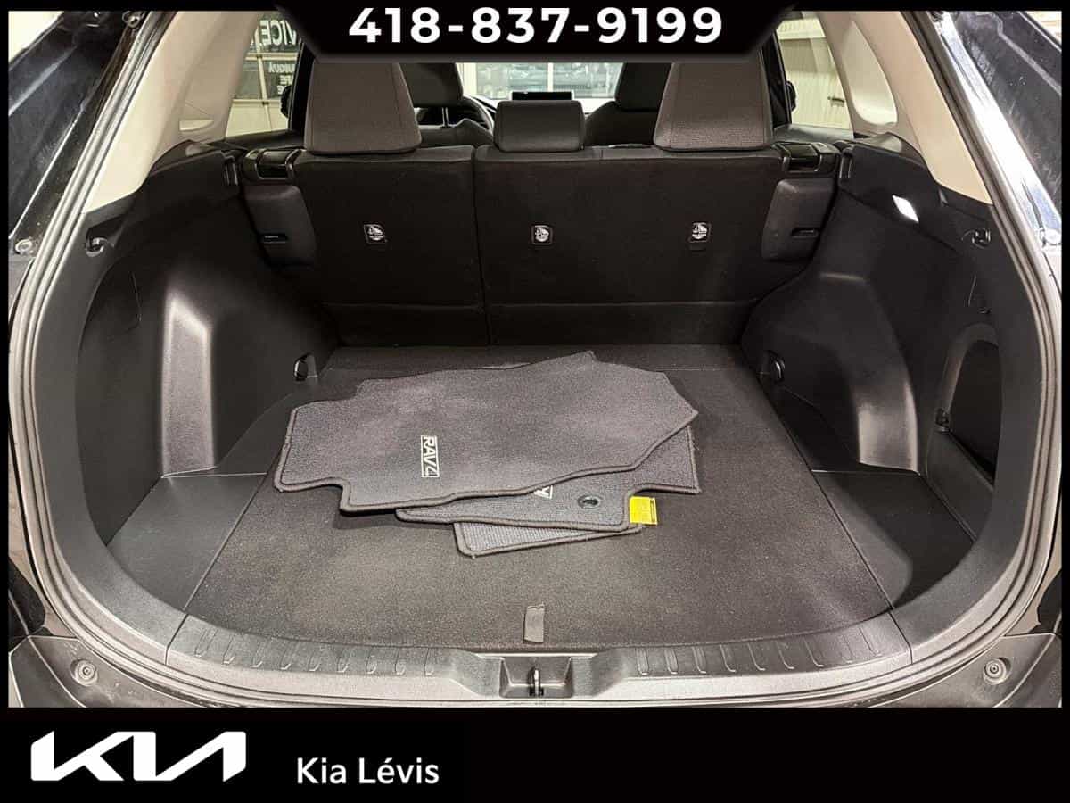 Image 14 Toyota RAV4 Hybrid Hybrid XLE 2023