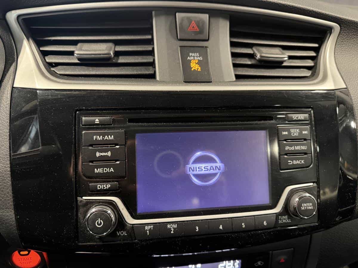 Image 14 Nissan Sentra Sv Cvt 2018