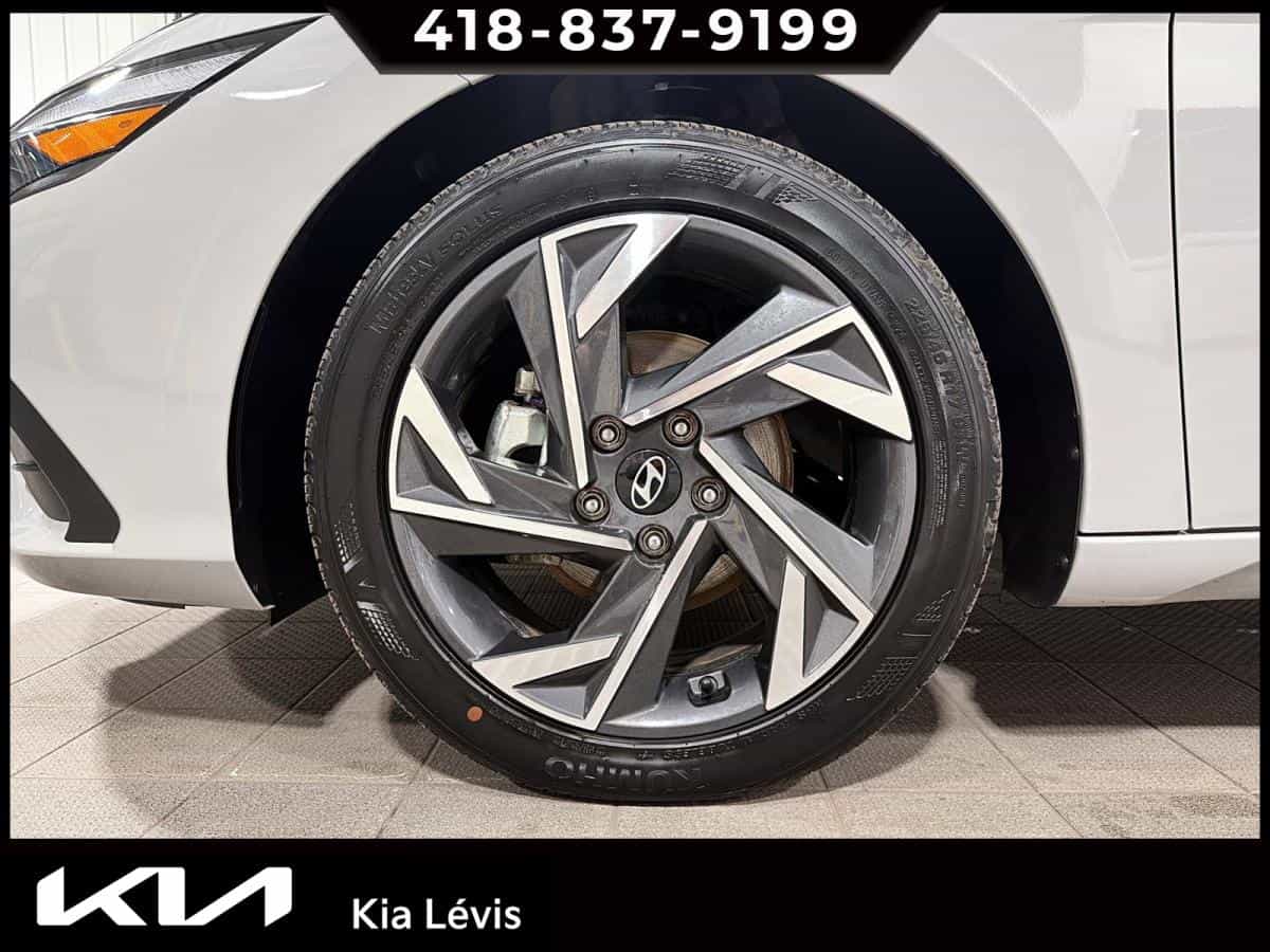 Image 6 Hyundai Elantra Preferred IVT avec ensemble technologie 2025